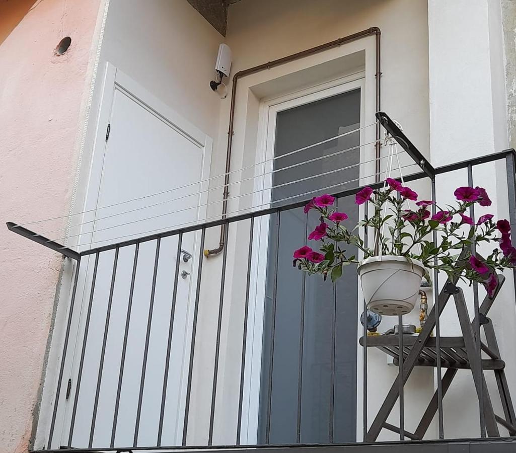 Casa Adelina - Appartamento Pallanza Centro Verbania Ngoại thất bức ảnh