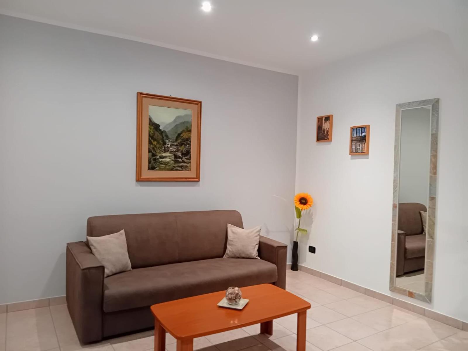 Casa Adelina - Appartamento Pallanza Centro Verbania Ngoại thất bức ảnh