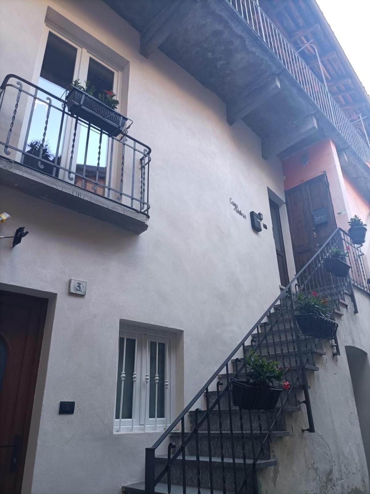 Casa Adelina - Appartamento Pallanza Centro Verbania Ngoại thất bức ảnh