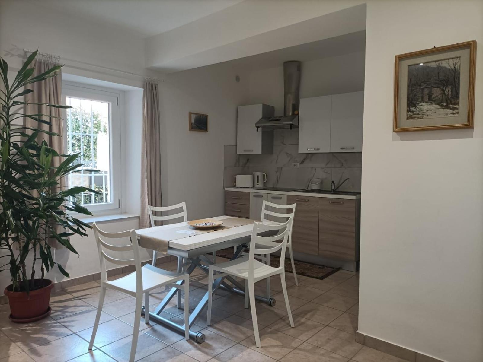 Casa Adelina - Appartamento Pallanza Centro Verbania Ngoại thất bức ảnh